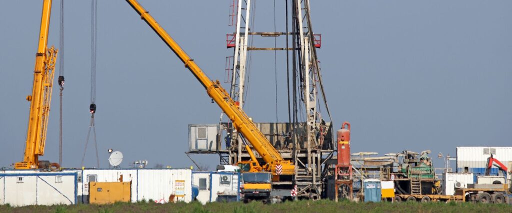 Oilfield Drilling Rig Access Mats Supplier Rent or Buy, NEW or USED Mats - Legacy Mats